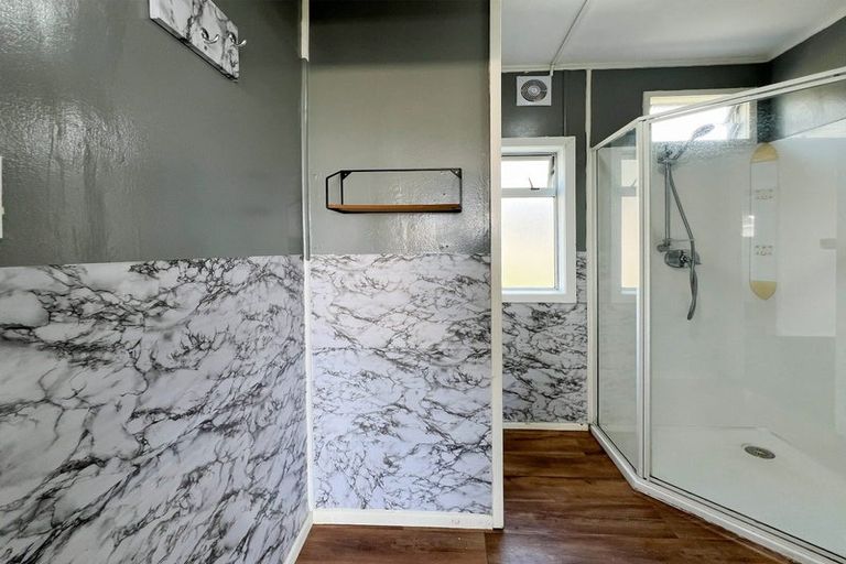 Photo of property in 21 Brightside Road, Stanmore Bay, Whangaparaoa, 0932