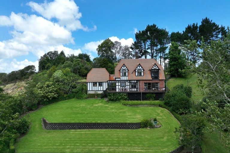 Photo of property in 180 Ara-kotinga, Whitford, Manurewa, 2576