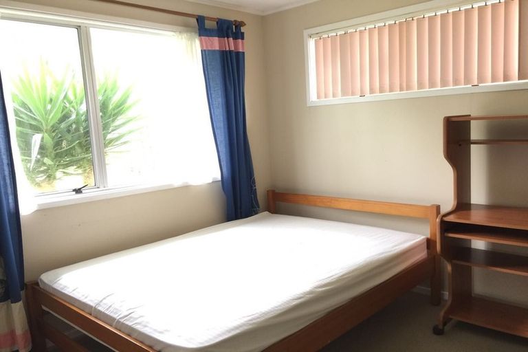 Photo of property in 126 Stapleford Crescent, Browns Bay, Auckland, 0630