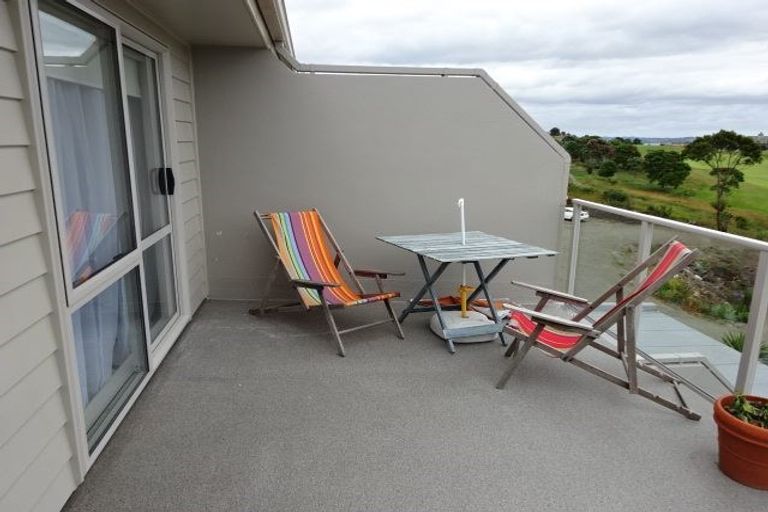 Photo of property in 340 Gulf Harbour Drive, Gulf Harbour, Whangaparaoa, 0930