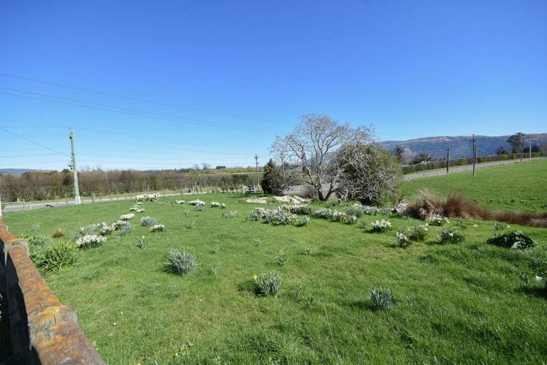 Photo of property in 720 Outram-mosgiel Road, Riverside, Outram, 9073