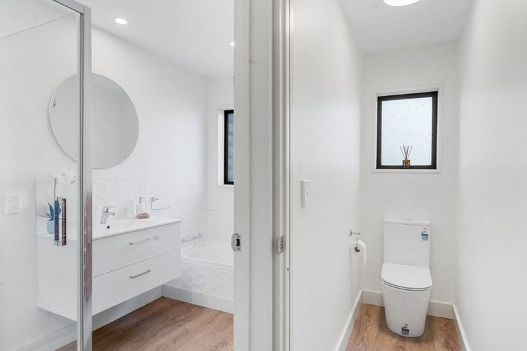 Photo of property in 2/2 Wakelin Place, Redwood, Christchurch, 8051