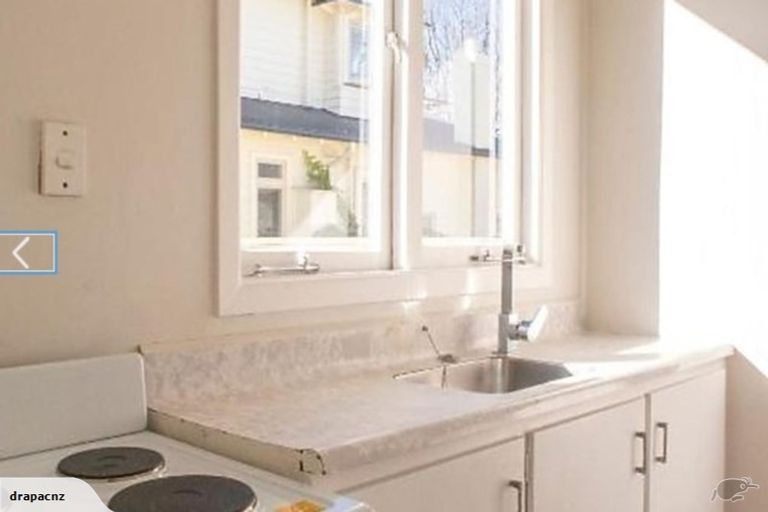 Photo of property in 14 Dignan Street, Point Chevalier, Auckland, 1022