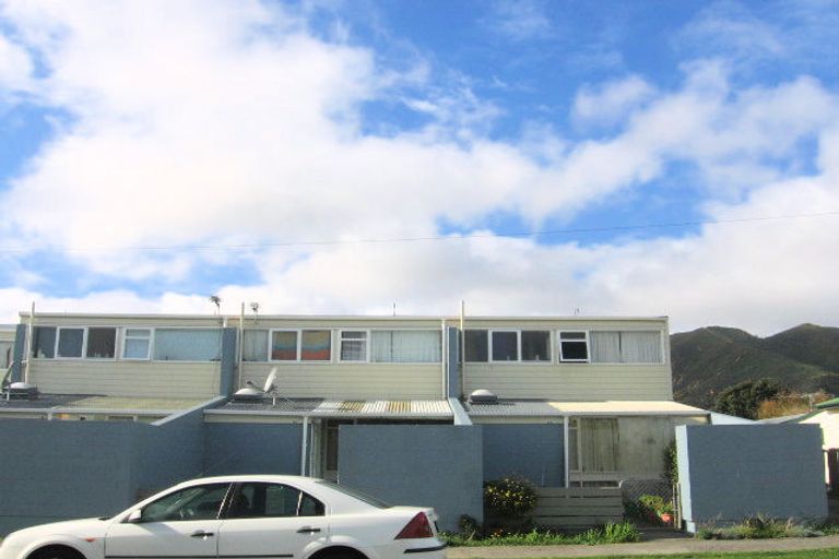 Photo of property in 14-16 Awamutu Grove, Waiwhetu, Lower Hutt, 5010