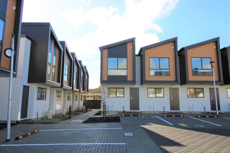 Photo of property in 27 Red Arches Road, Henderson, Auckland, 0610