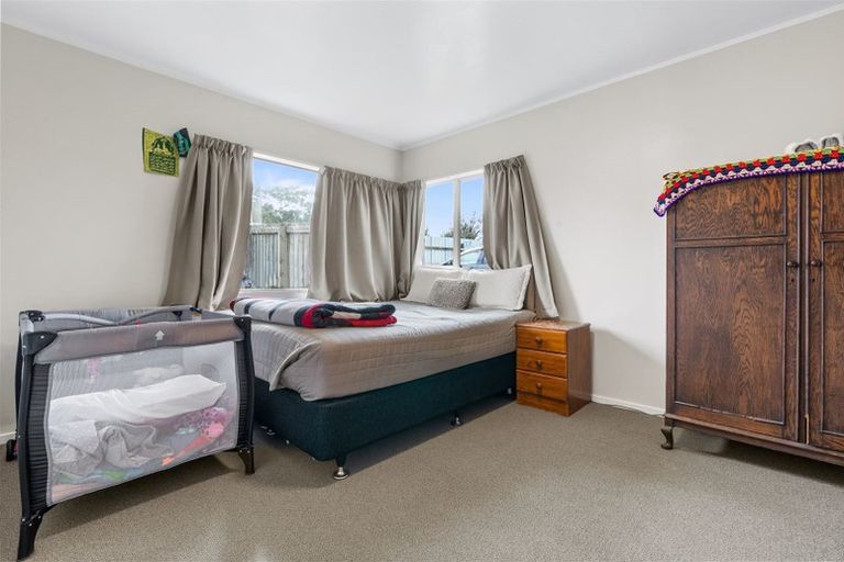 Photo of property in 127 Shifnal Drive, Randwick Park, Auckland, 2105