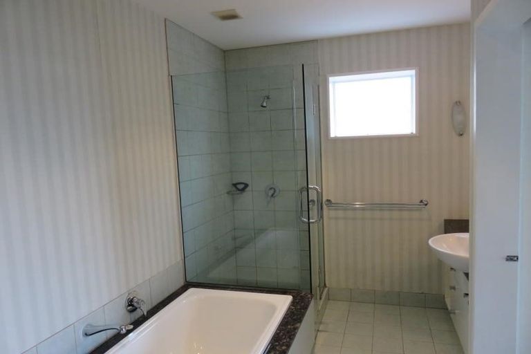 Photo of property in 2/54 Rama Crescent, Khandallah, Wellington, 6035