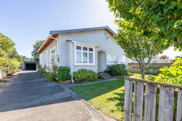 Photo of property in 23 Francis Drake Street, Waipukurau, 4200