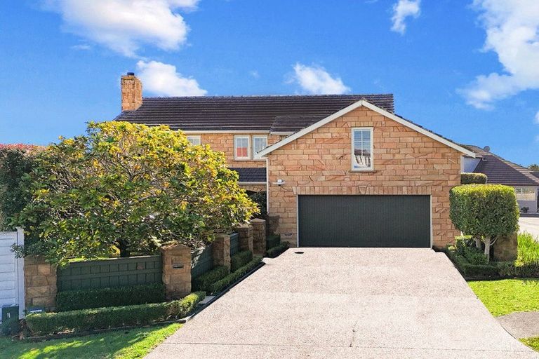 Photo of property in 12 Fairfield Lane, East Tamaki Heights, Auckland, 2016