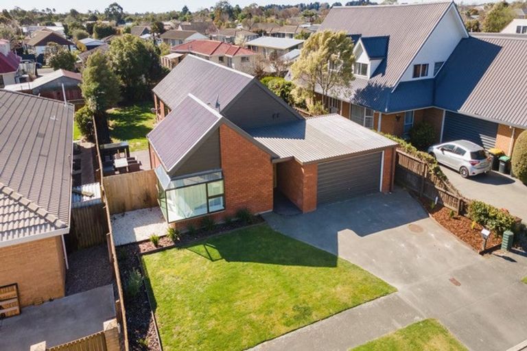 Photo of property in 18 Briarmont Street, Avondale, Christchurch, 8061