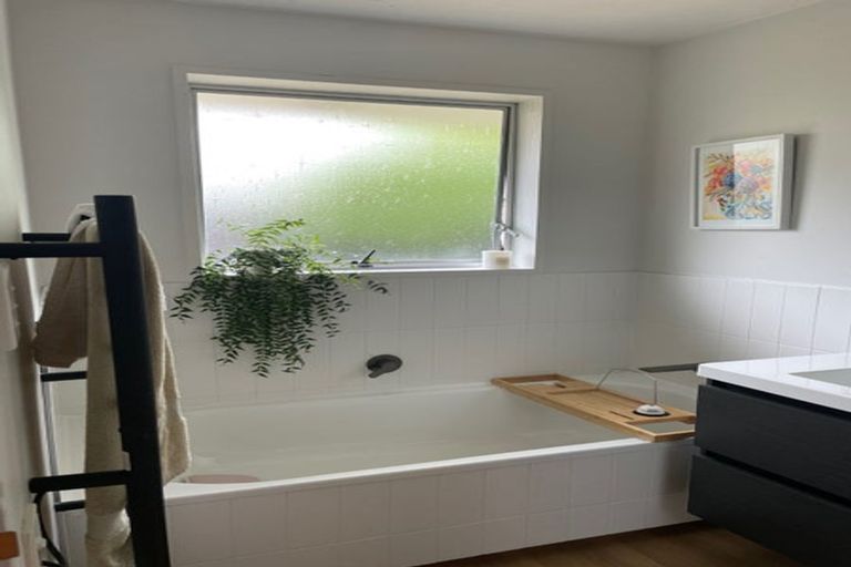 Photo of property in 1/4 Whitfield Street, Sumner, Christchurch, 8081