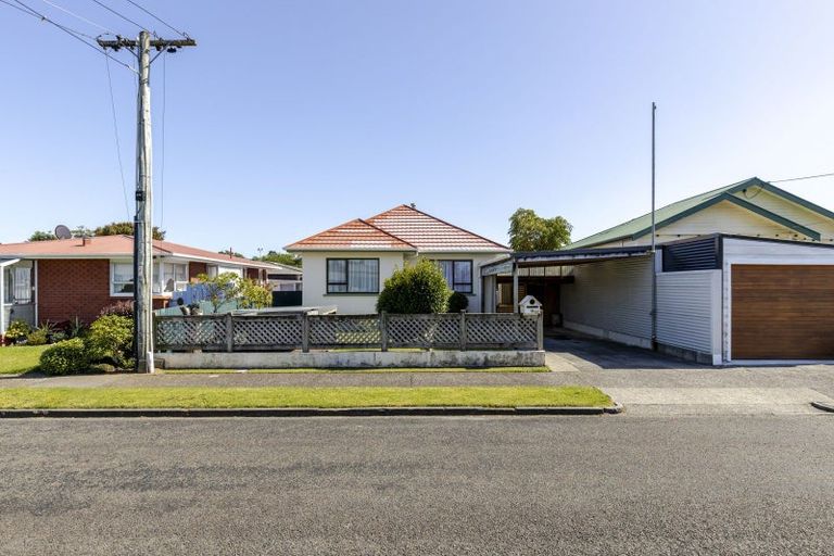 Photo of property in 5 Seddon Street, Westown, New Plymouth, 4310