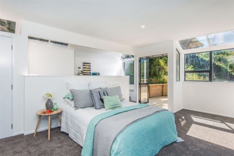 Photo of property in 33 Homebush Road, Khandallah, Wellington, 6035