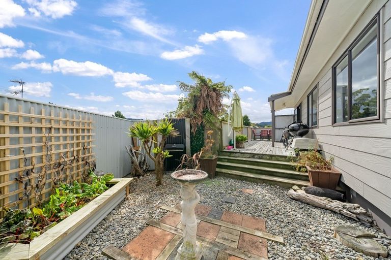 Photo of property in 46 Norana Road, Timberlea, Upper Hutt, 5018