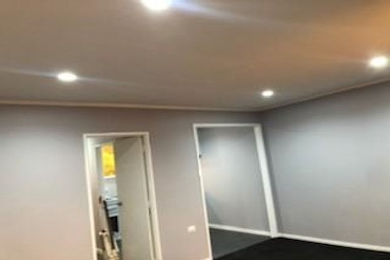 Photo of property in 1/81 Seabrook Avenue, New Lynn, Auckland, 0600