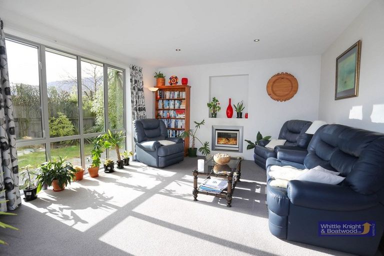 Photo of property in 3 Taggart Place, Sockburn, Christchurch, 8042