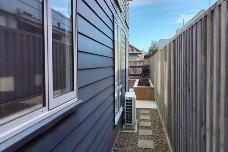 Photo of property in 24 Rangitira Avenue, Palmerston North, 4414