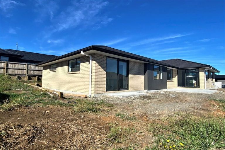 Photo of property in 12 Peter Bourne Drive, Pokeno, 2402