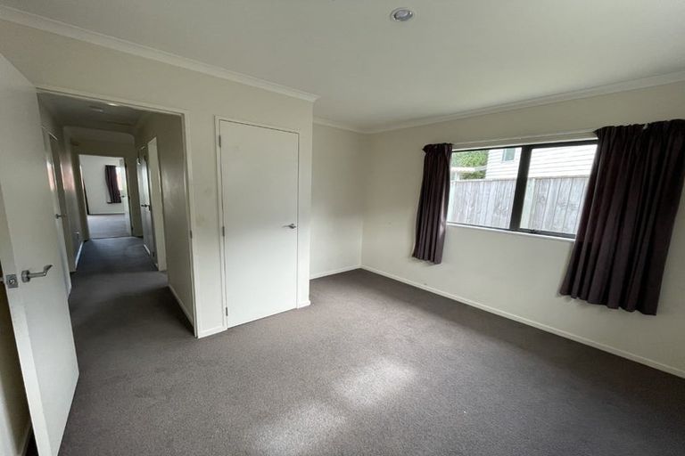Photo of property in 12a Hiwi Crescent, Titahi Bay, Porirua, 5022