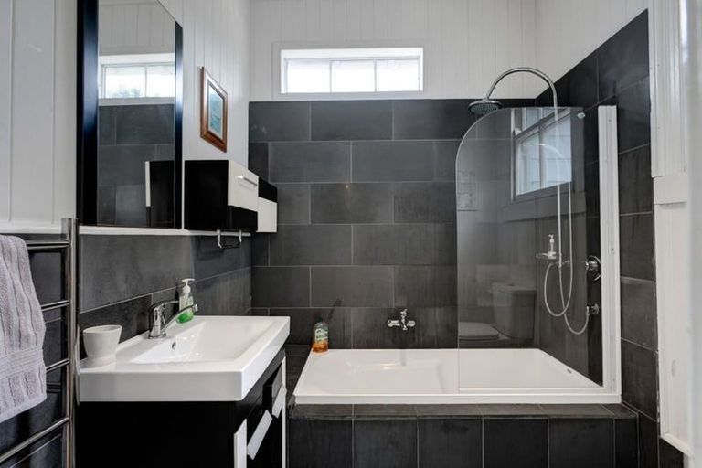 Photo of property in 3 Gribbin Street, Awakino, Mokau, 4376