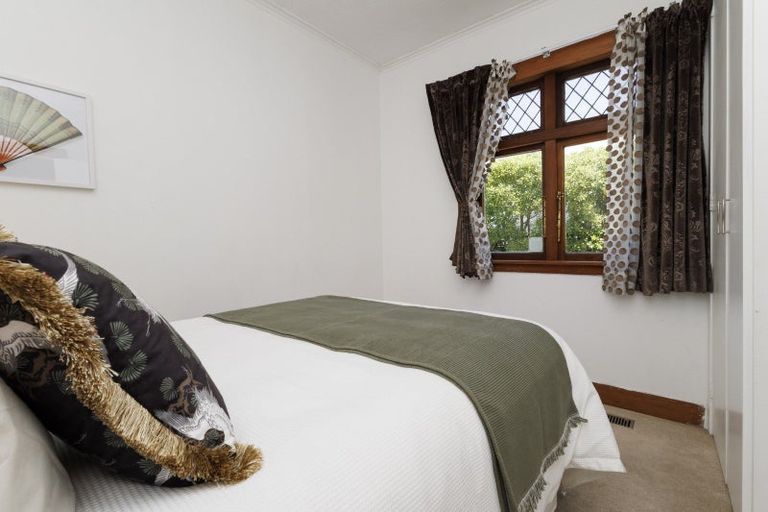 Photo of property in 17 Ranelagh Street, Karori, Wellington, 6012