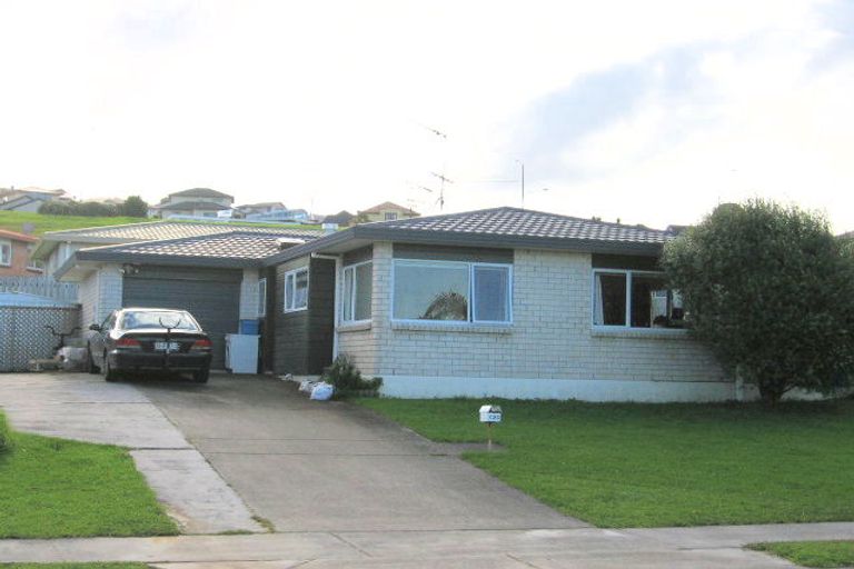 Photo of property in 120 Lakeside Drive, Orewa, 0931