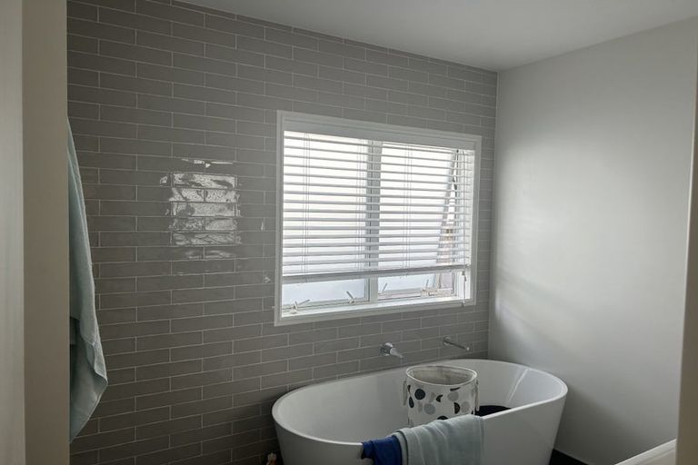 Photo of property in 5 Ascarina Way, Papamoa Beach, Papamoa, 3118