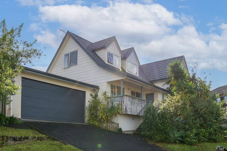 Photo of property in 13 Noel Williams Place, Windsor Park, Auckland, 0630