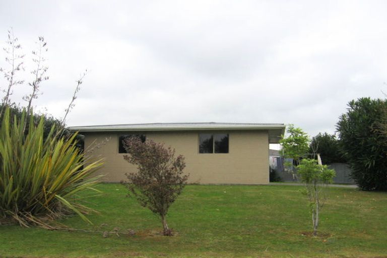 Photo of property in 4 Wilson Crescent, Highbury, Palmerston North, 4412