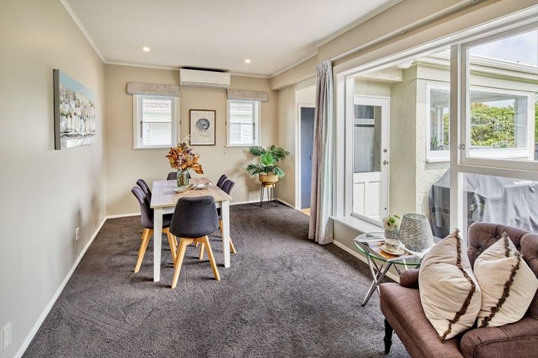 Photo of property in 4 Okura Grove, Boulcott, Lower Hutt, 5010