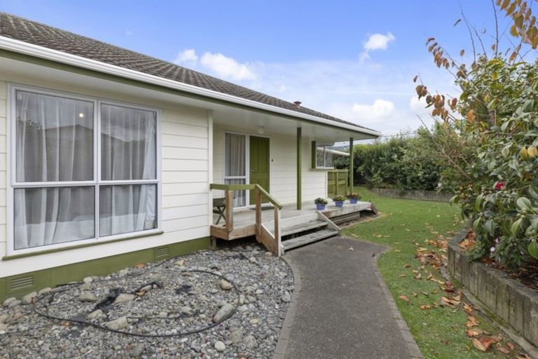 Photo of property in 2 Gordon Street, Avalon, Lower Hutt, 5011