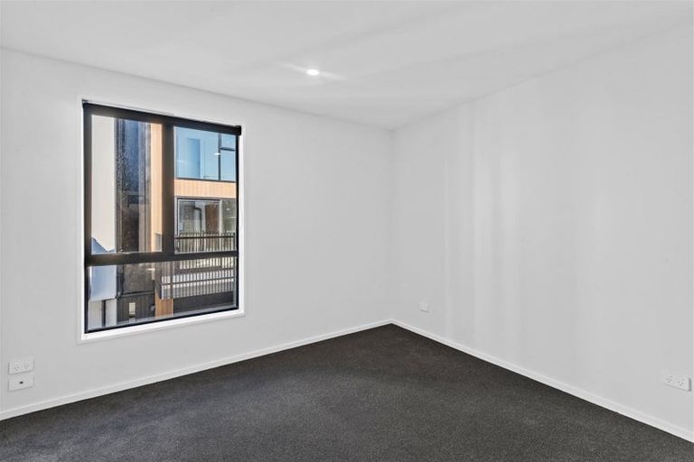 Photo of property in 5/325 Lincoln Road, Addington, Christchurch, 8024