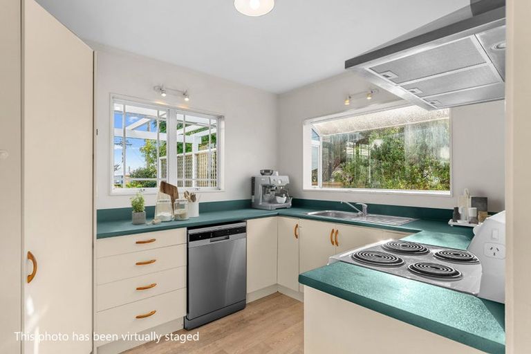 Photo of property in 21 Moir Street, Mangawhai, 0505