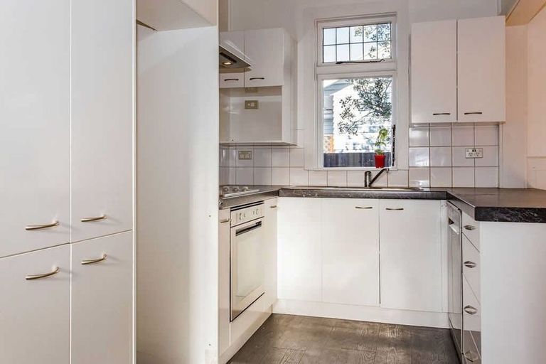 Photo of property in 270 Lyttelton Street, Spreydon, Christchurch, 8024