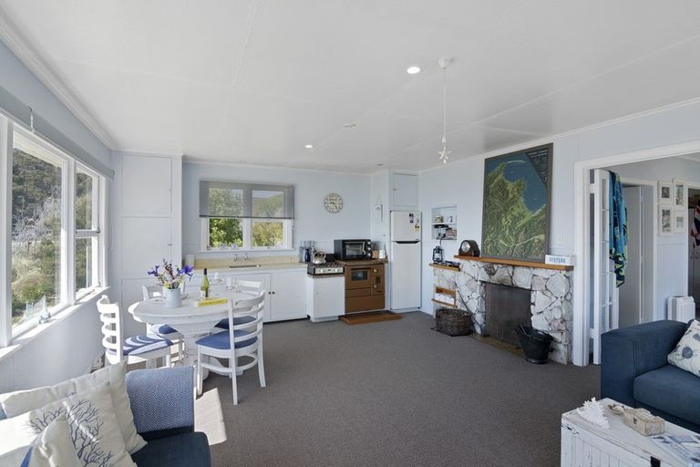 Photo of property in 4 Lagoon Street, Torrent Bay, Takaka, 7183