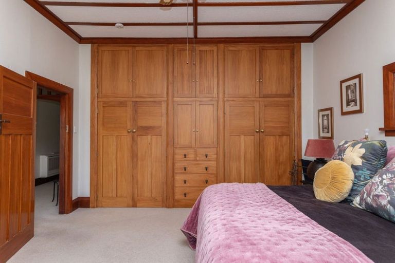 Photo of property in 24 Chamberlain Street, Dannevirke, 4930