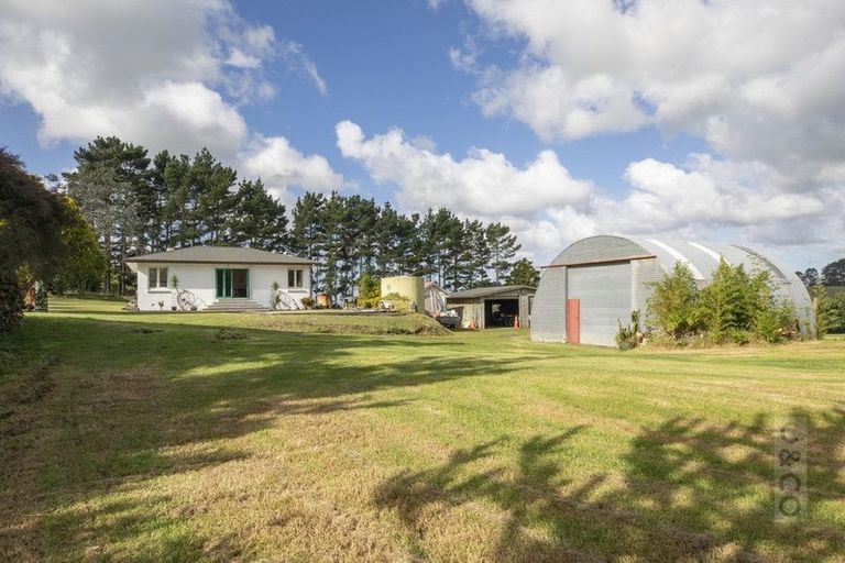 Photo of property in 79 Annandale Road, Kumeu, 0891