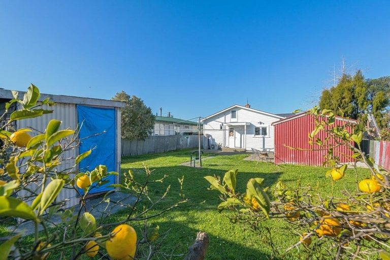 Photo of property in 98 Wood Street, Takaro, Palmerston North, 4410