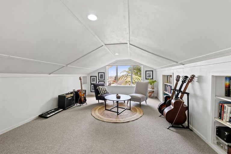 Photo of property in 18 David Street, Westown, New Plymouth, 4310