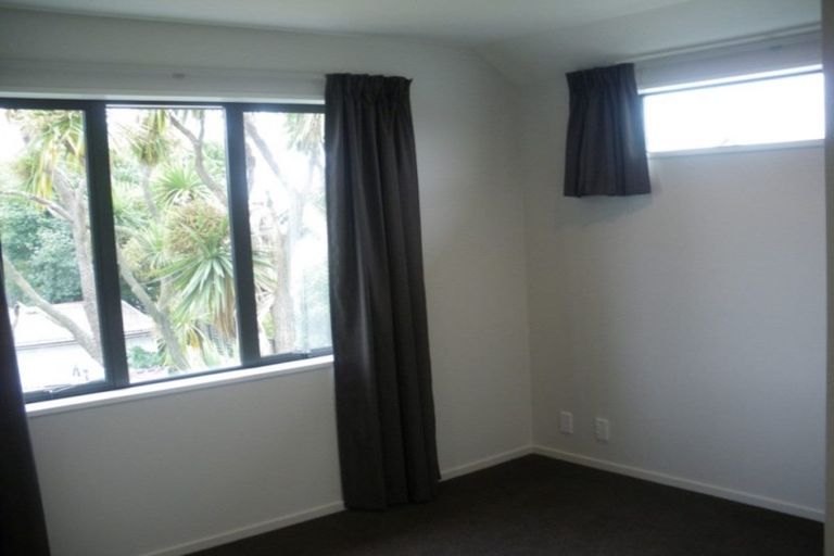 Photo of property in 4/82 Packe Street, Edgeware, Christchurch, 8013