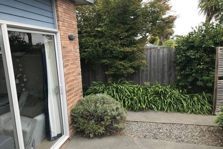 Photo of property in 47 Lyndon Street, Riccarton, Christchurch, 8041