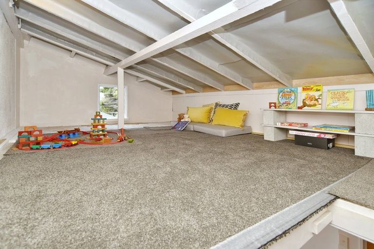 Photo of property in 52a Sevenoaks Drive, Bryndwr, Christchurch, 8053