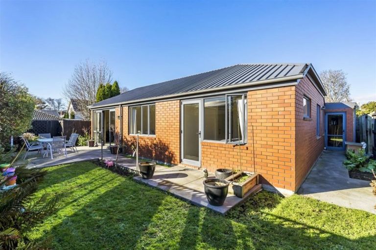 Photo of property in 8 Stroud Lane, Papanui, Christchurch, 8053