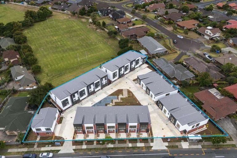 Photo of property in 4/800 Chapel Road, Northpark, Auckland, 2016