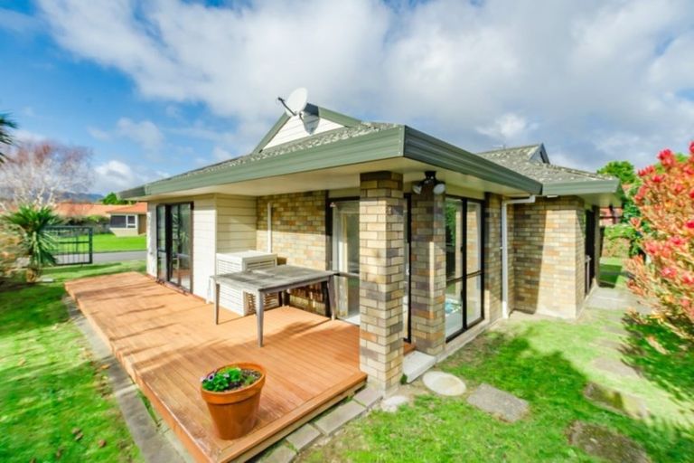 Photo of property in 14 Wood Leigh, Paraparaumu Beach, Paraparaumu, 5032