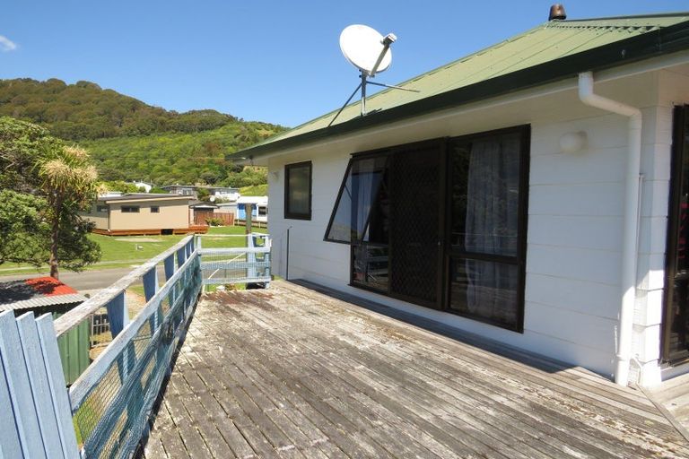 Photo of property in 14 Lochiel Street, Mahia, Nuhaka, 4198