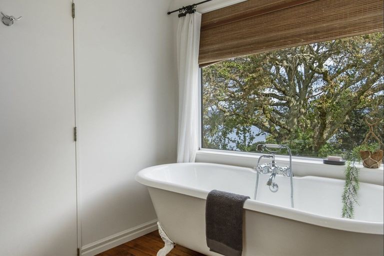 Photo of property in 43 Rewarewa Place, Matua, Tauranga, 3110