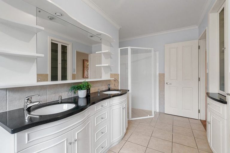 Photo of property in 50 Gravatt Road, Papamoa Beach, Papamoa, 3118