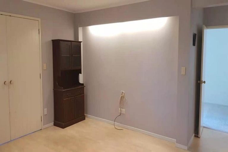 Photo of property in 31 Haseler Crescent, Howick, Auckland, 2014