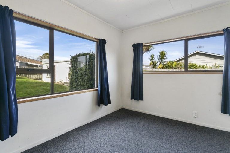 Photo of property in 60 Invergarry Road, Hilltop, Taupo, 3330